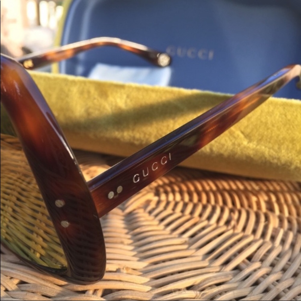 New Authentic Gucci Tortoiseshell Sunglasses - image 3